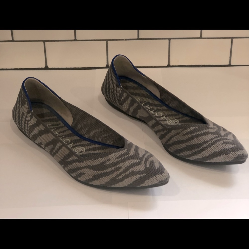 Gray zebra Rothy’s size 8